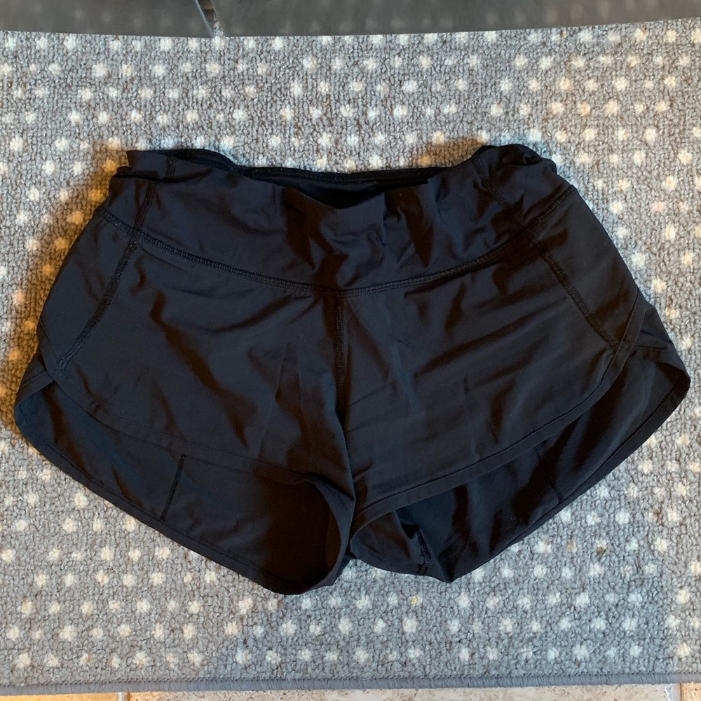 Lululemon shorts size 4 perfect condition!!!